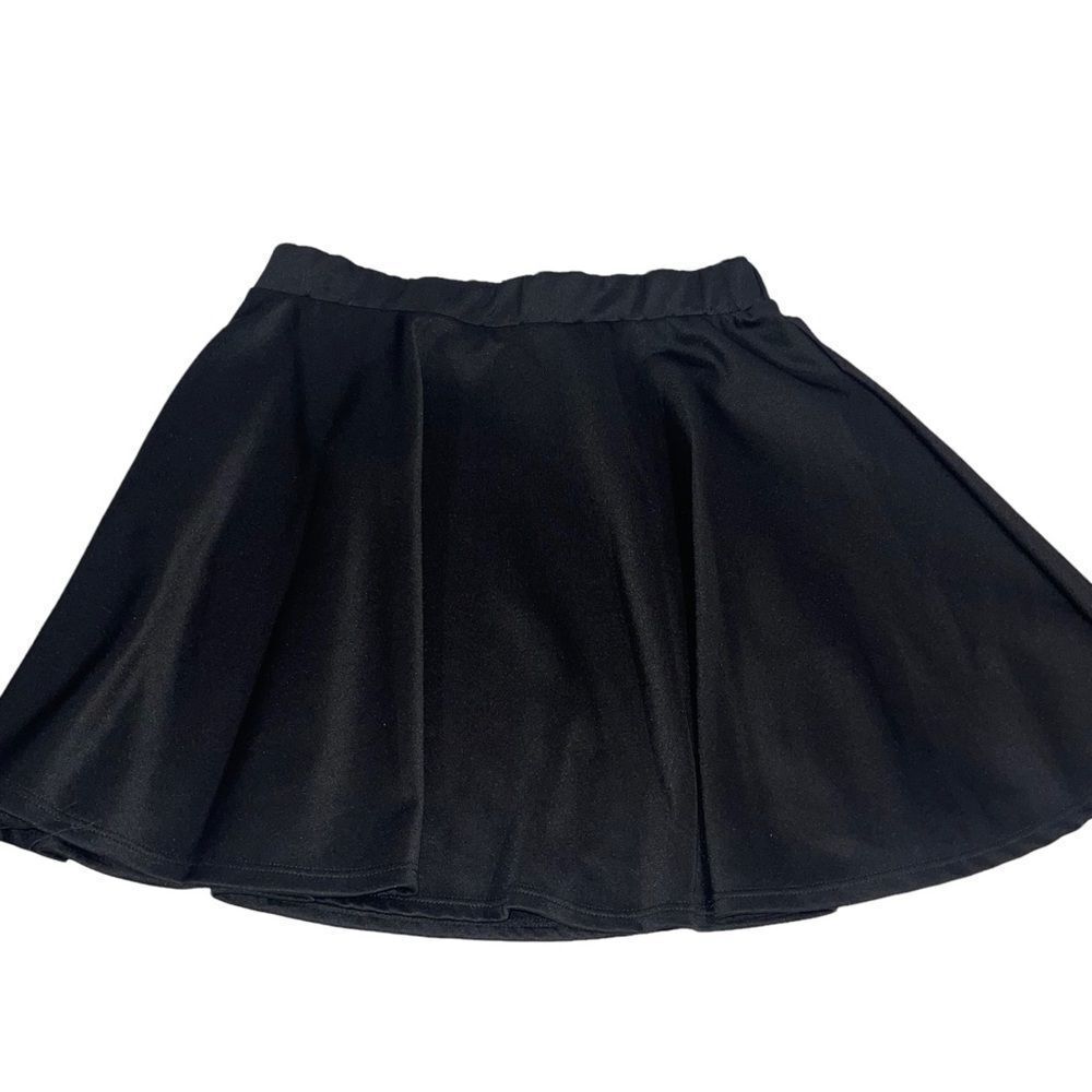 4/$25 - Body Central Black Skater Mini Skirt - Size Medium‎